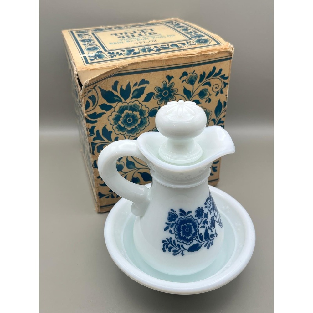 Vtg Avon Delft Blue Pitcher Bowl Decanter Milk Glass Skin So Soft Set Box EMPTY